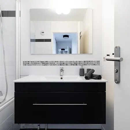 Apartment Station, 5 Minutes Disneyland! Chessy (Seine-et-Marne)